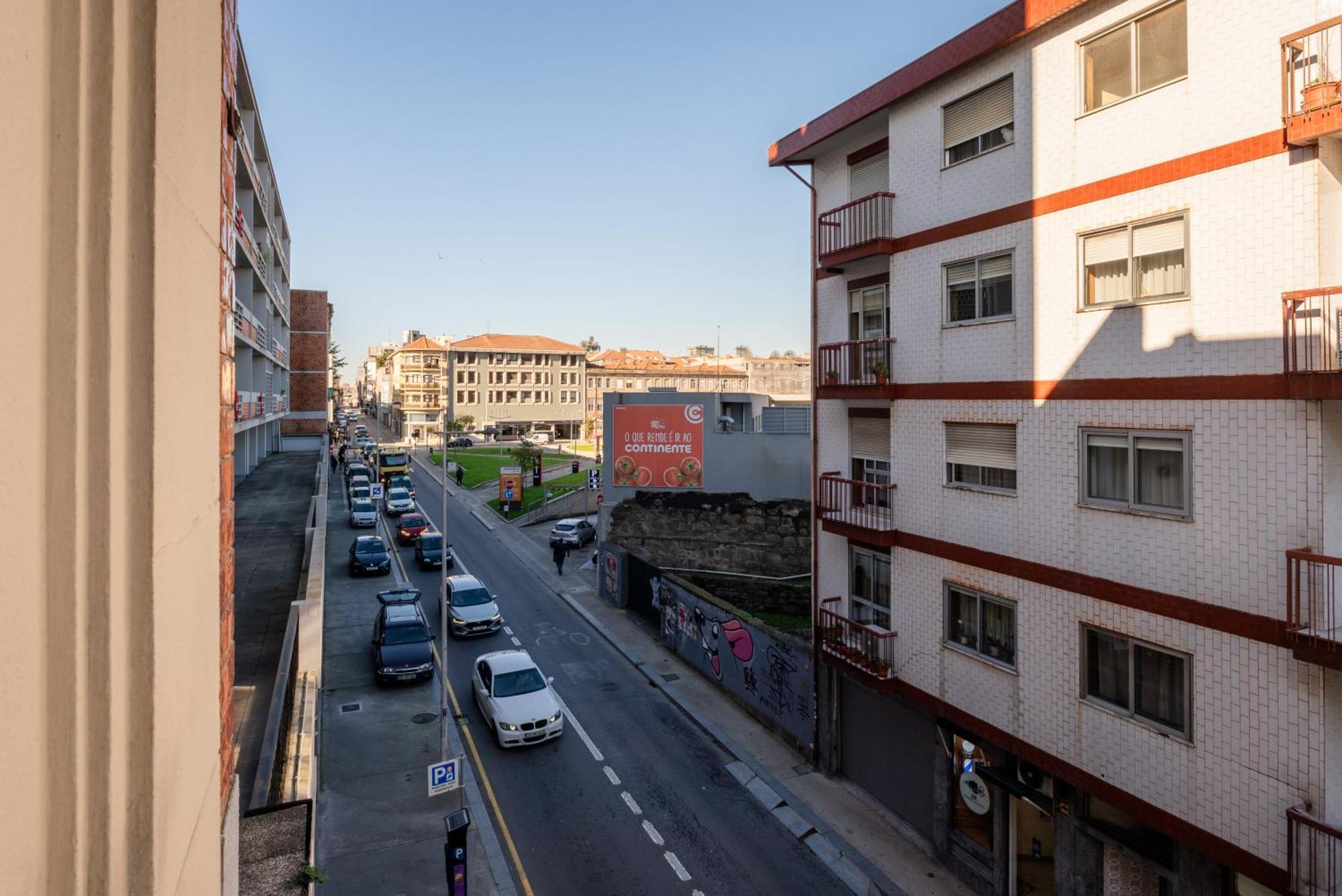 Host Wise - Spacious Comfortable Apartment - Balcony OOporto Exteriör bild
