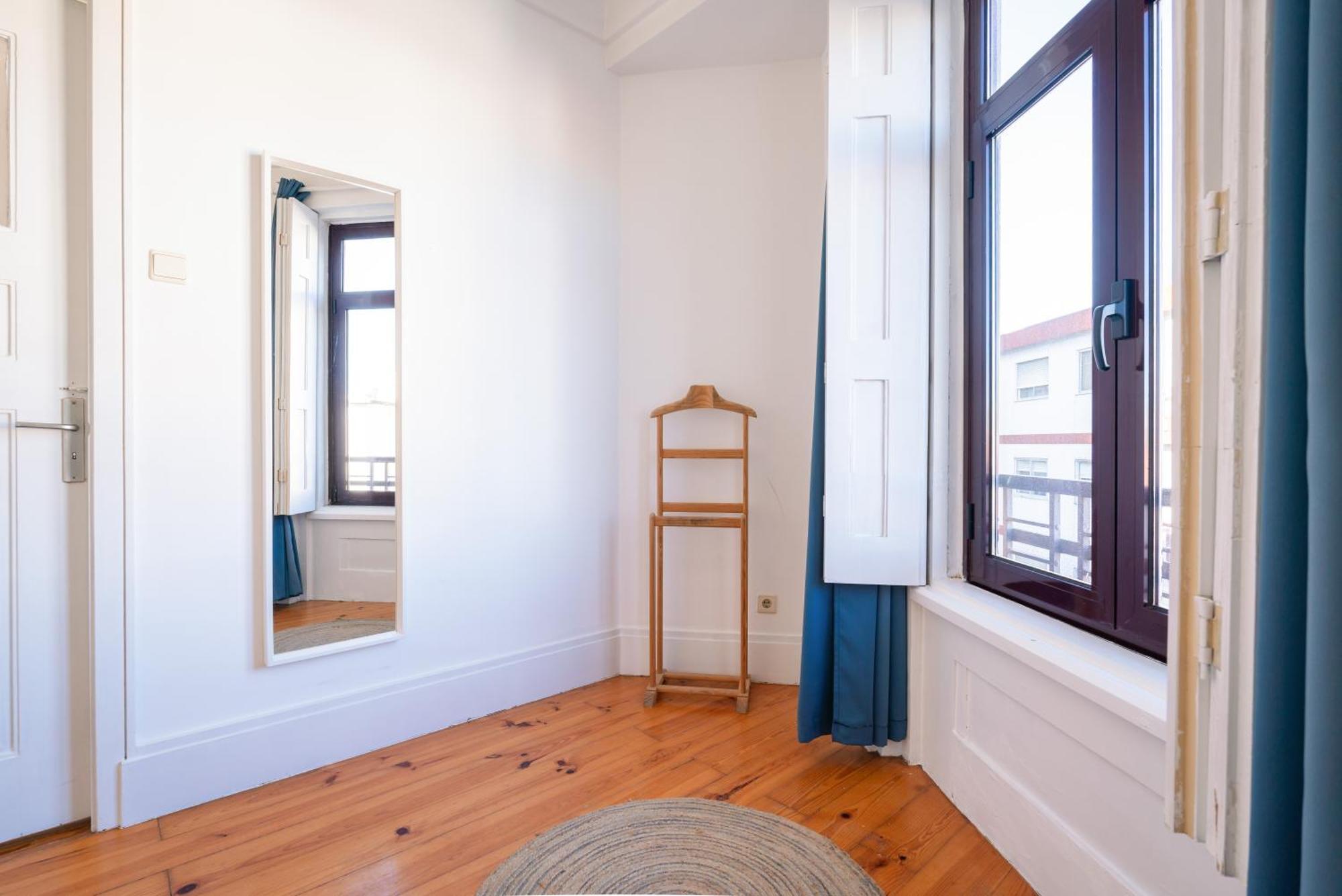 Host Wise - Spacious Comfortable Apartment - Balcony OOporto Exteriör bild