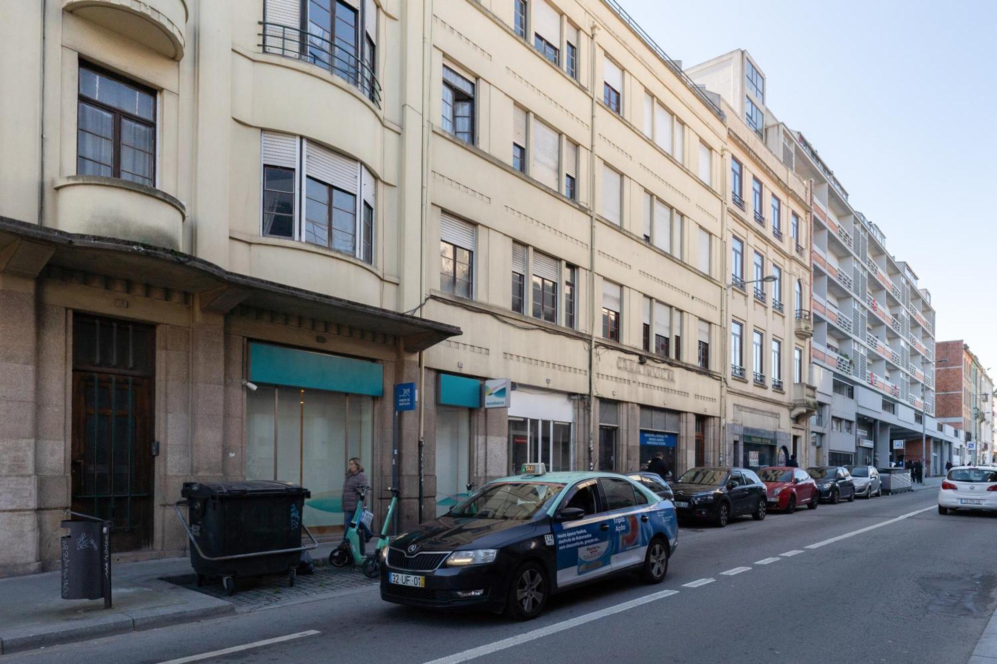 Host Wise - Spacious Comfortable Apartment - Balcony OOporto Exteriör bild